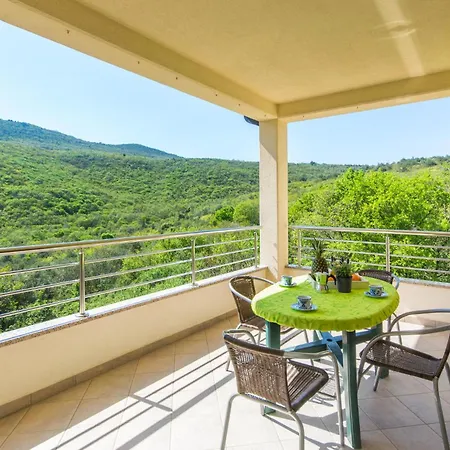 Apartment Amazing In Labin With Kitchen *